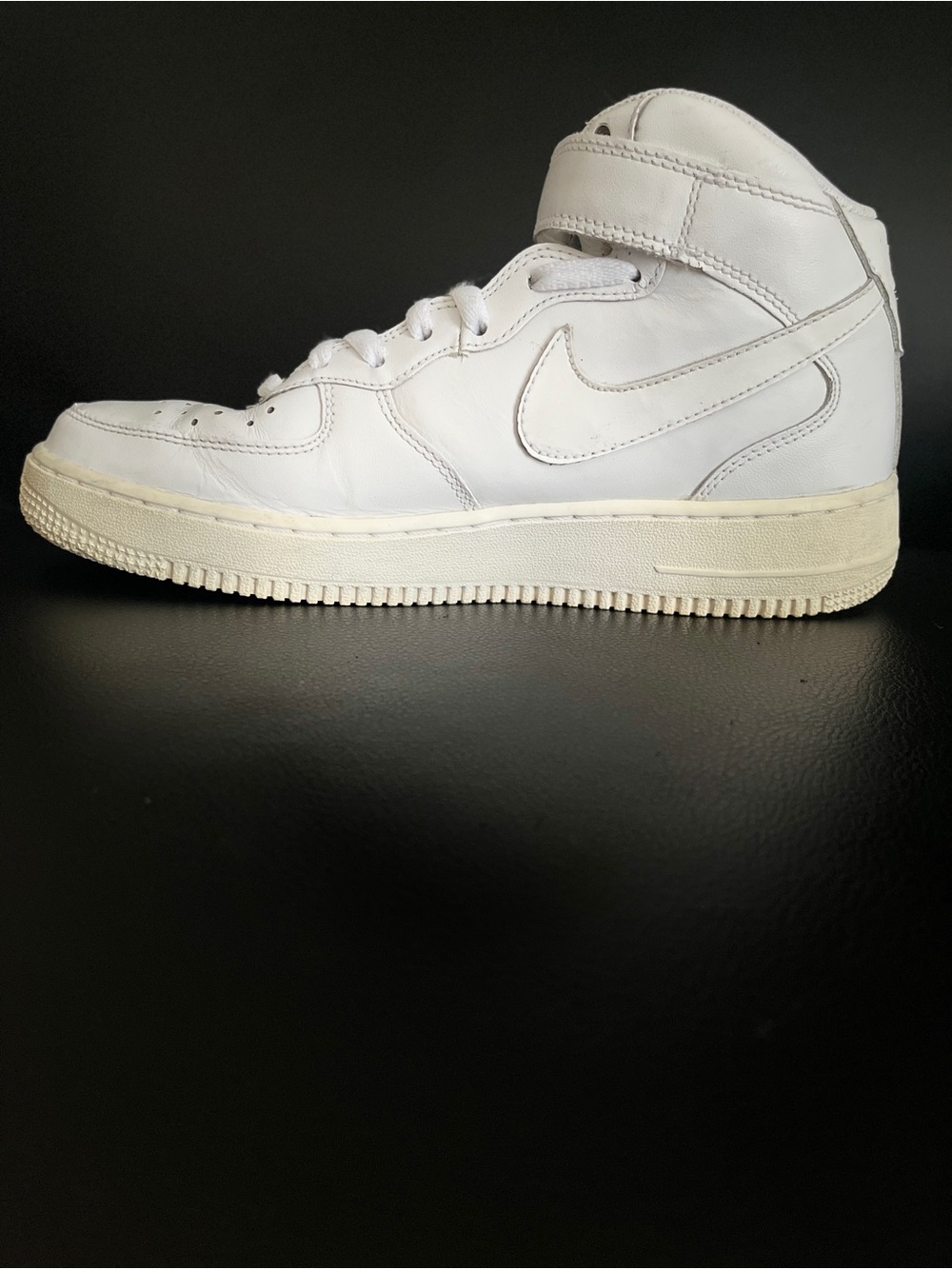 Nike Air Force 1 Mid ‘07 Triple White AF1 Shoes - Men’s 8 - Picture 2 of 12